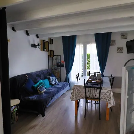 Maison Aux Mathes Avec Piscine, 4 Couchages - Fr-1-738-20 *